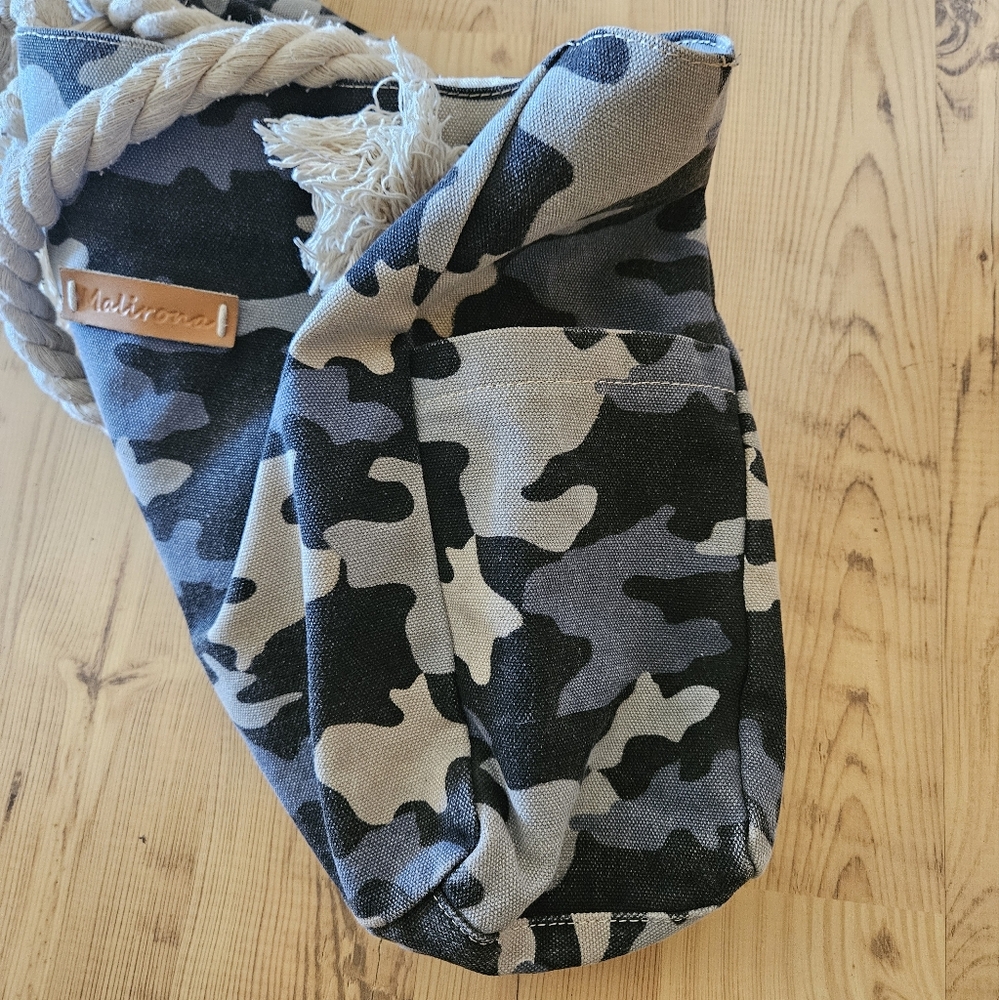 Malirona Women's Tote Bag - Picture 7 of 10